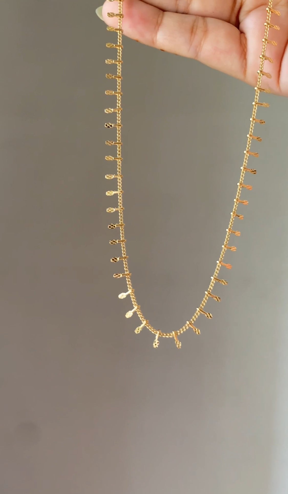 D SIMPLE GOLDEN NECKLACE PENDANT CHAIN