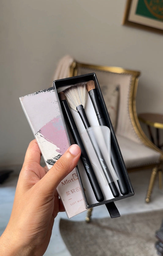 D17 MINTBEAR BRUSH SET OF THREE BRUSHES