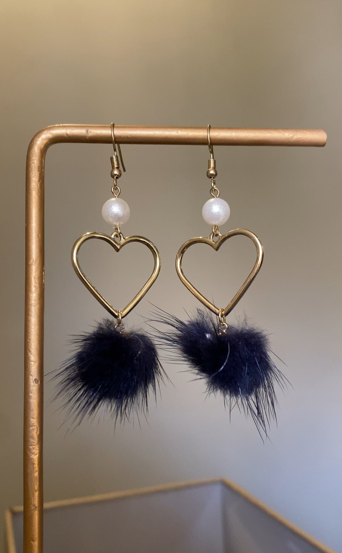 BLACK HEART FUR EARRINGS