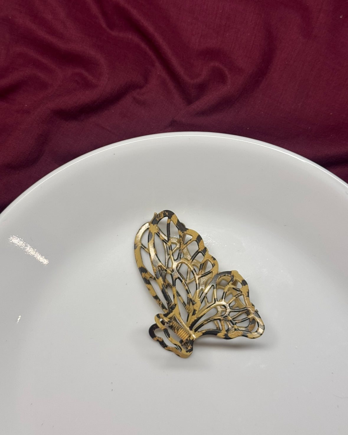 C22 BUTTERFLY METAL HAIR CLAW