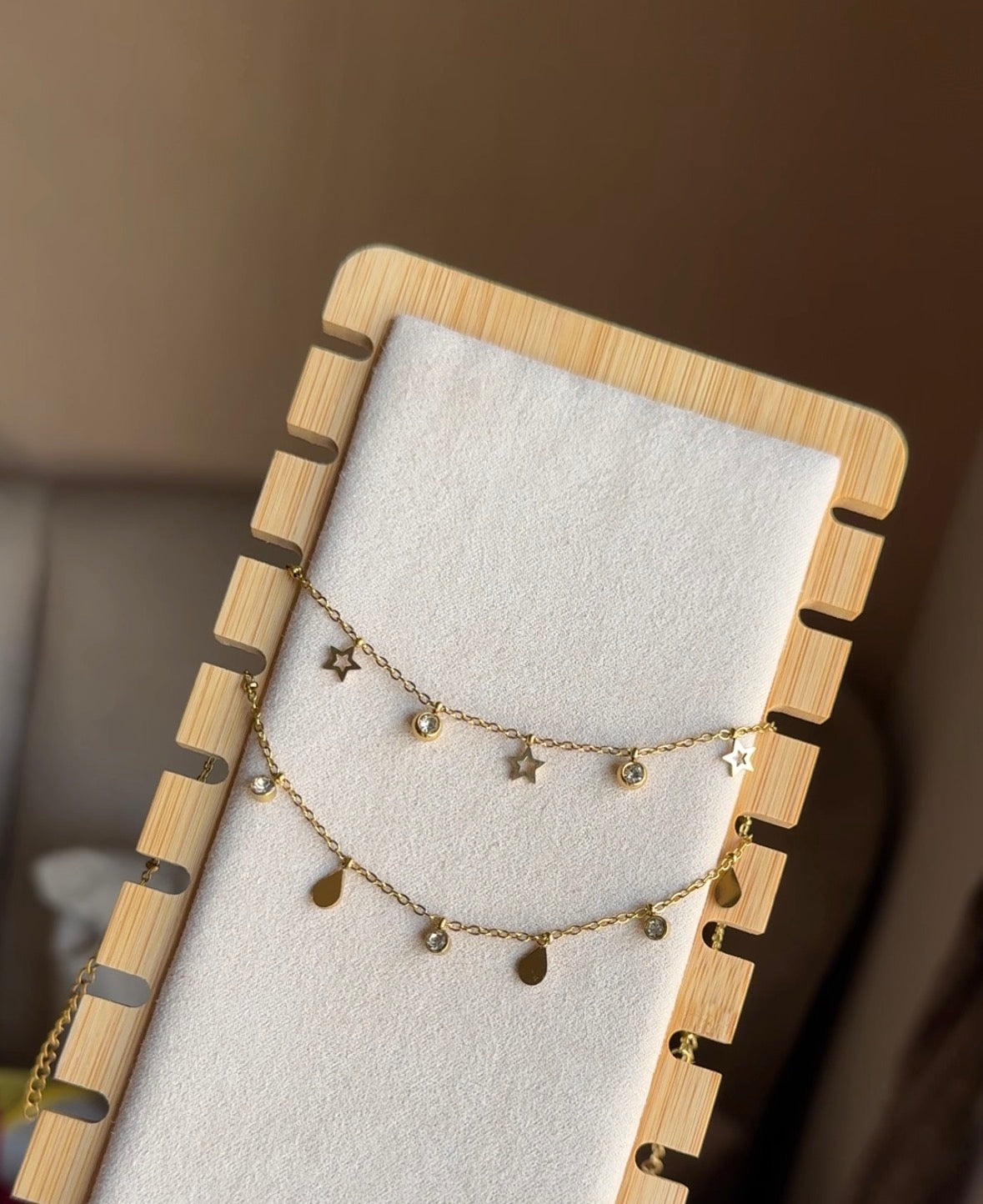 E203 BRACELET AND ANKLET