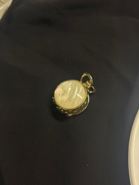 A112 SMALL MARBLE + METAL HAIR CLAW