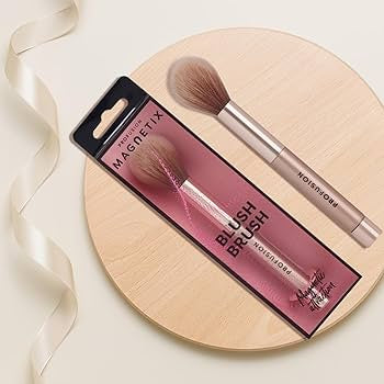 PROFUSION MAGNETIC LUXURY POWDER BRUSH