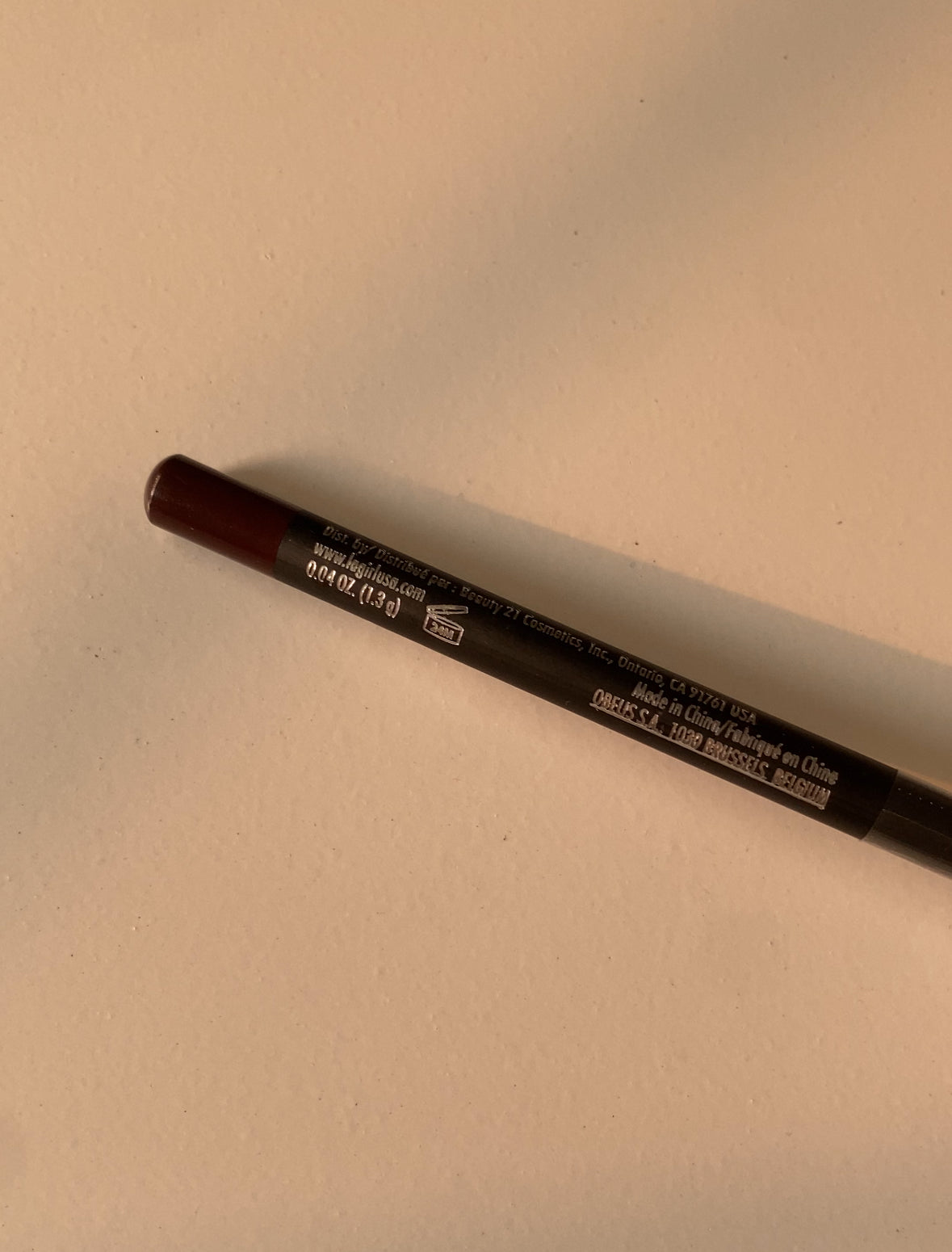 LA GIRLS ORIGINAL LIP LINER PENCIL