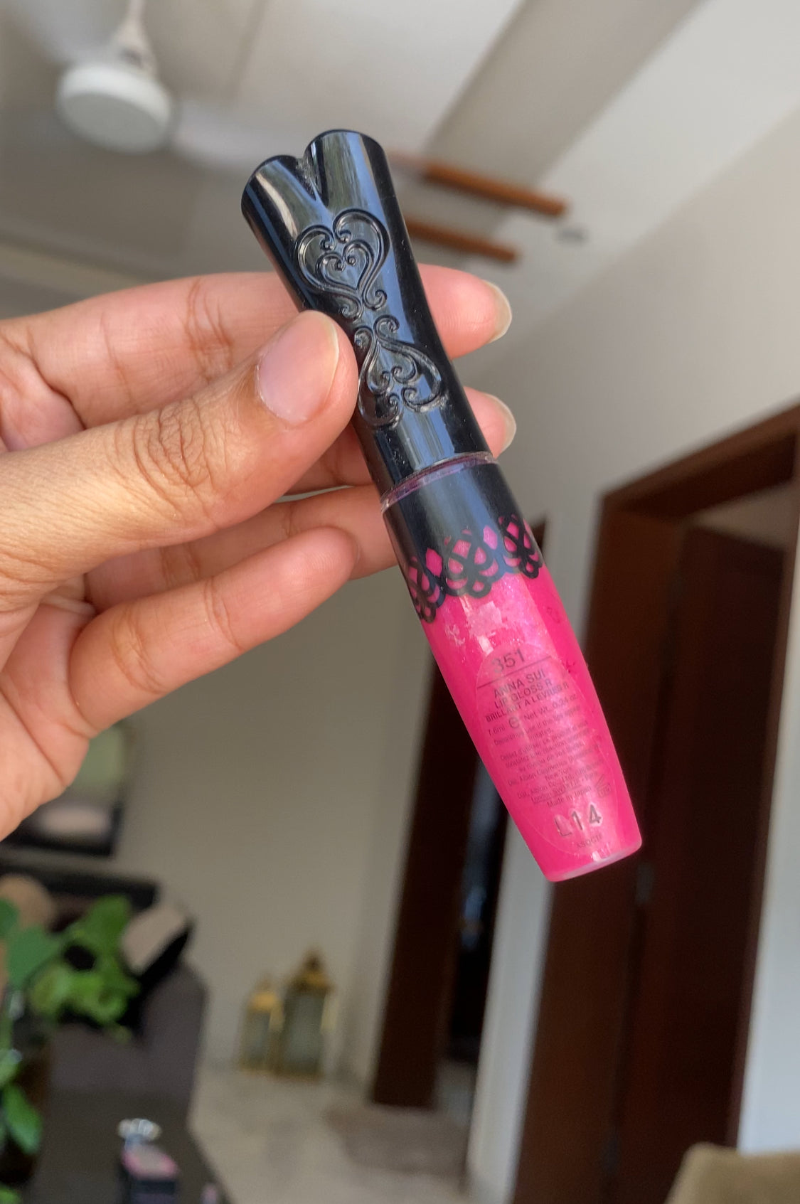 351 ANNA SUI LIPGLOSS