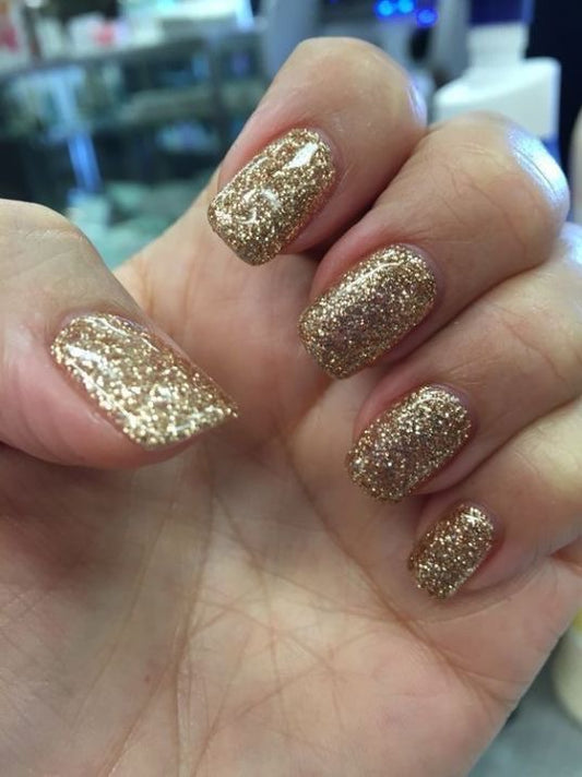 GOLDEN GLITTER NAIL COLOR / NAIL POLISH