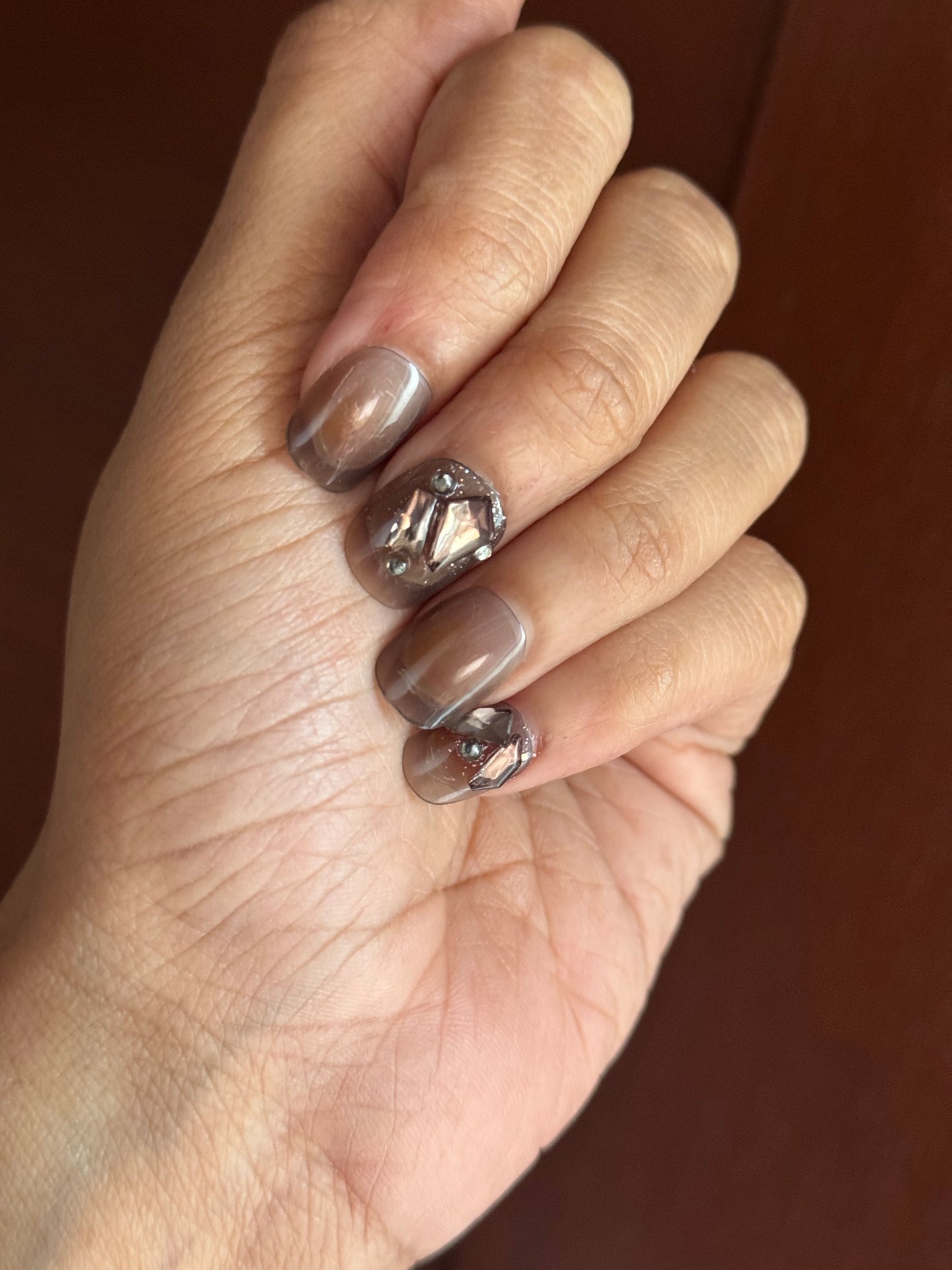 N2 GREY FANCY NAIL SET