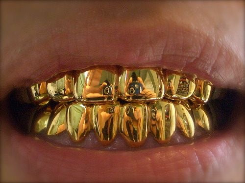 GOLDEN GRILLZ