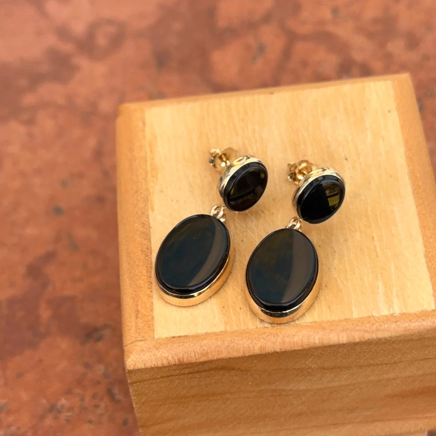 E78 BLACK EARRINGS