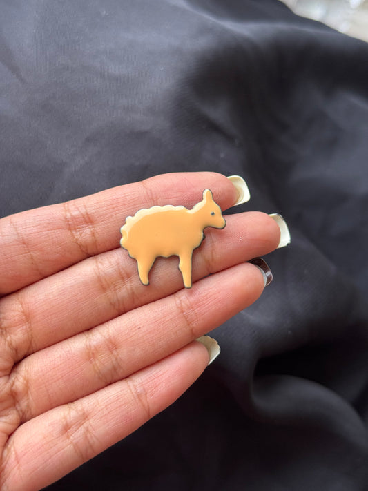 12 SHEEP ENAMEL PIN