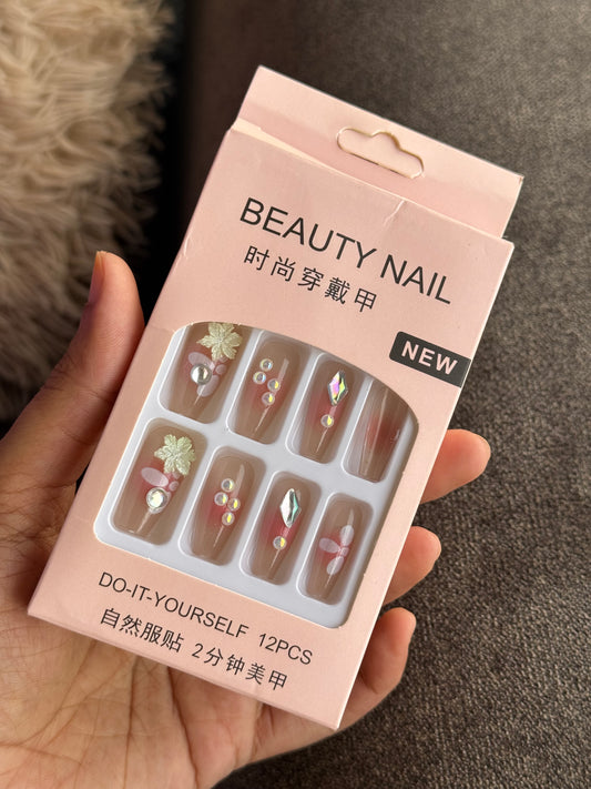 B25 NAIL SET WITH STICKER PACK (12 NAILS)