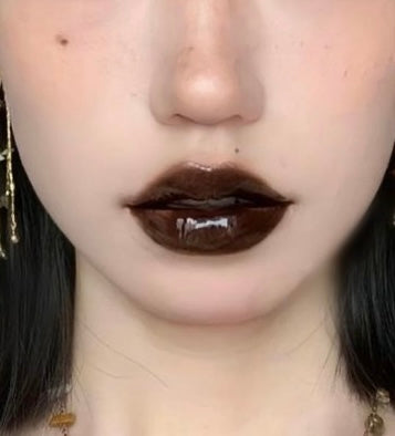 BLACK LIPGLOSS