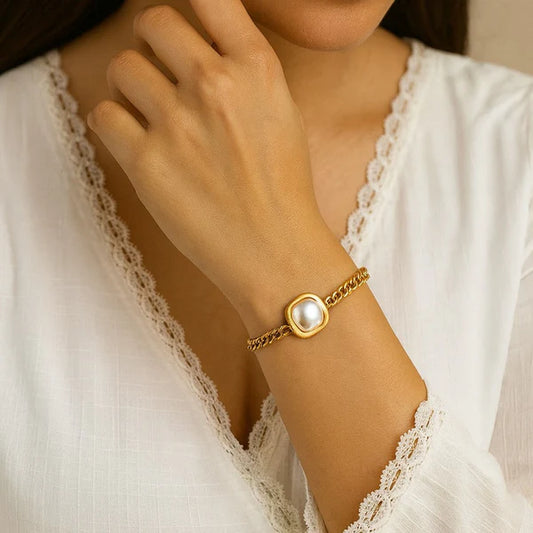 A52 BRACELET
