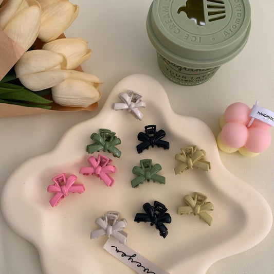 A197 MINI MATTE HAIR CLIPS