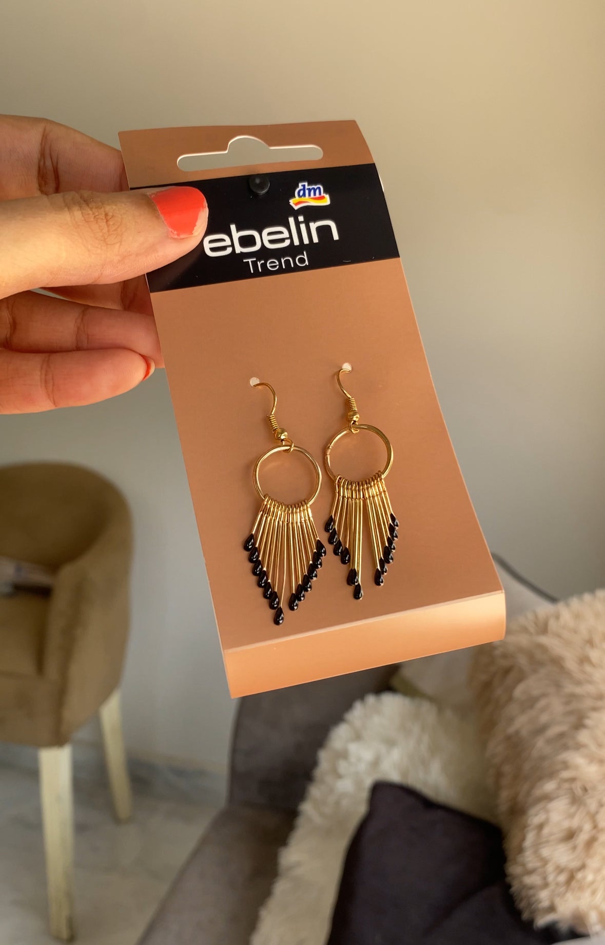 F63 GOLDEN AND BLACK EARRINGS