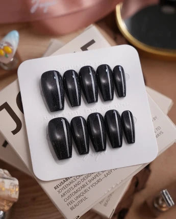 E131 CAT EYE LONG NAILS