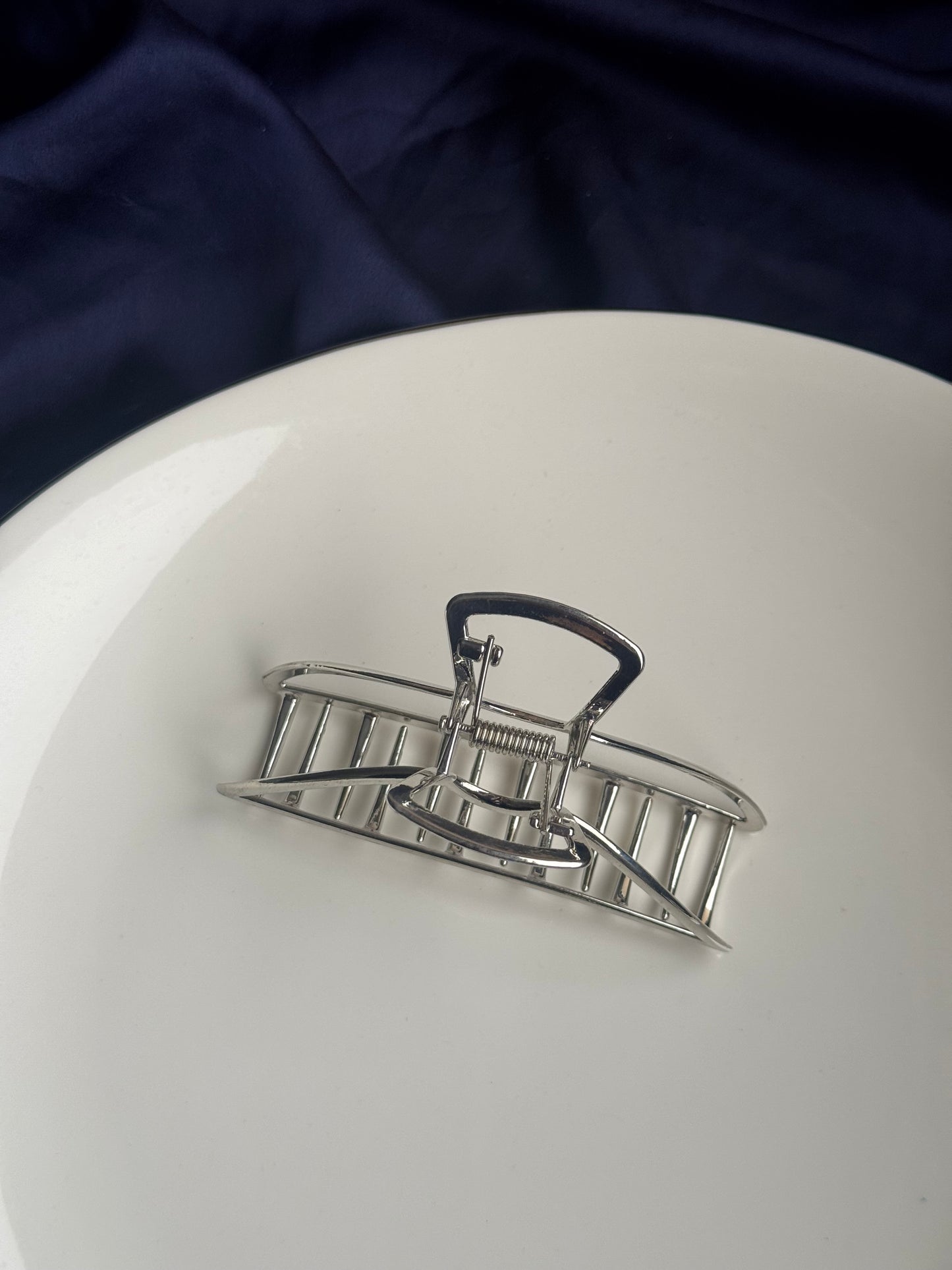 G120 METAL HAIR CLAW