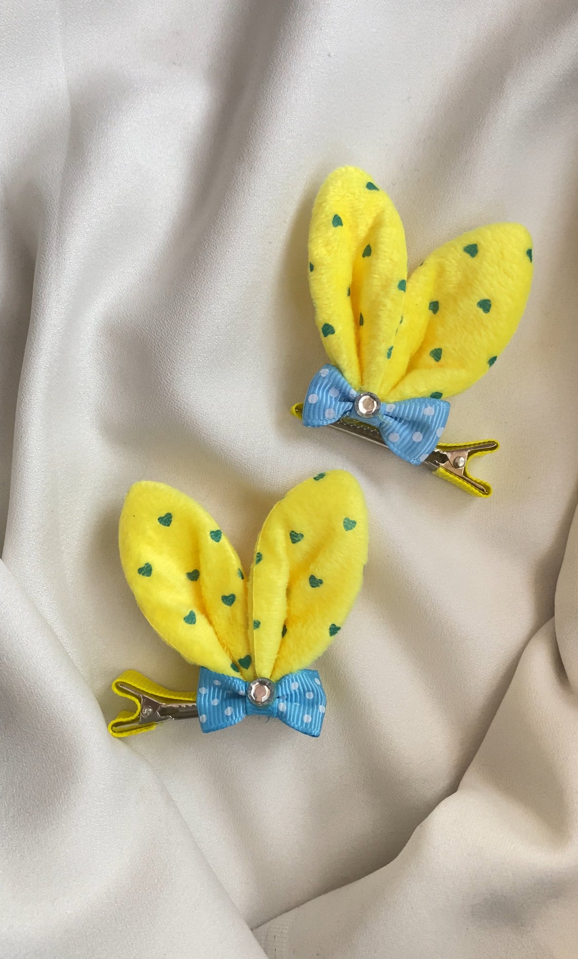 D73 YELLOW HAIR CLIP SET