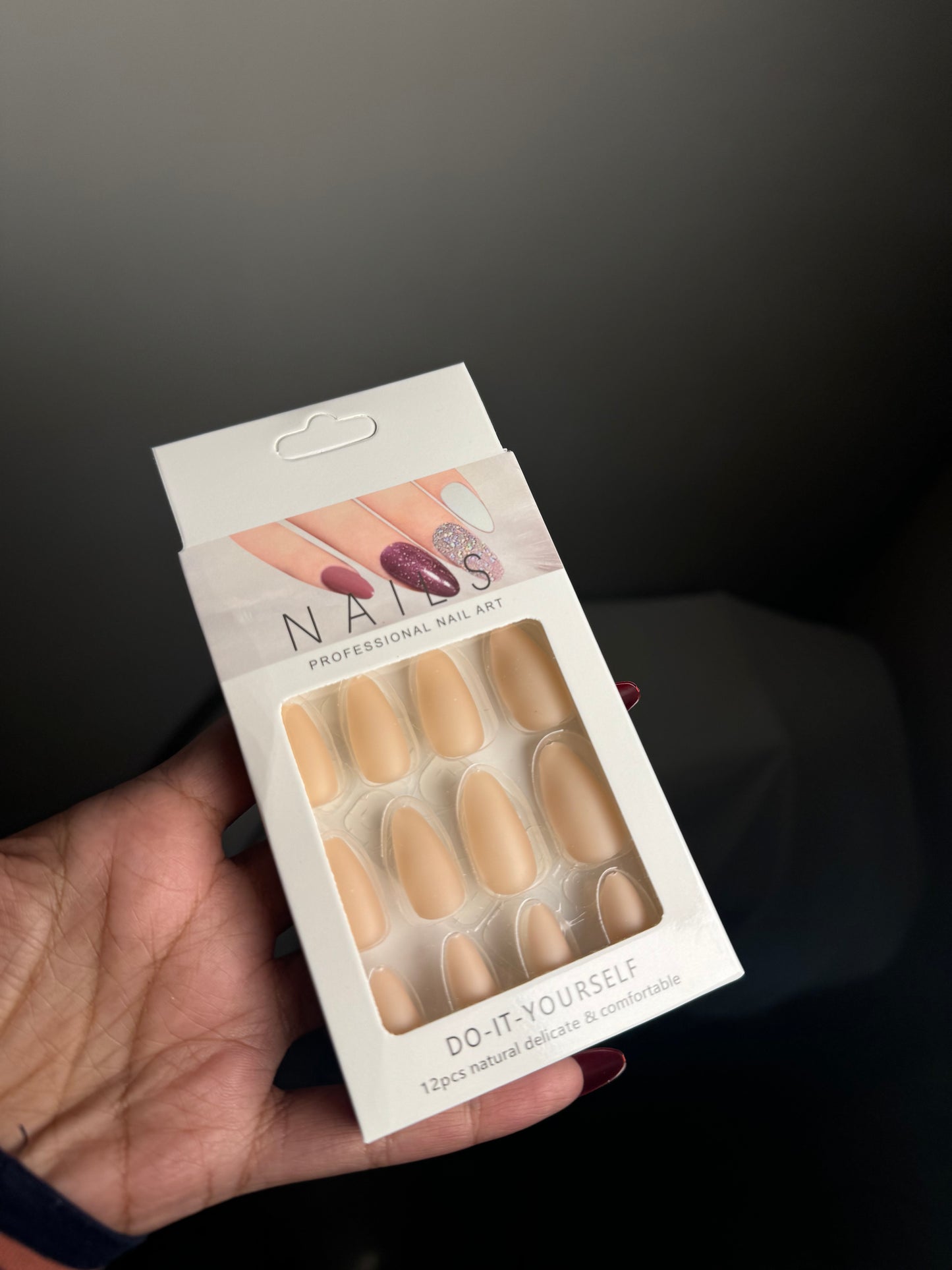 12 PIECES NUDE PRESS ON NAILS SET