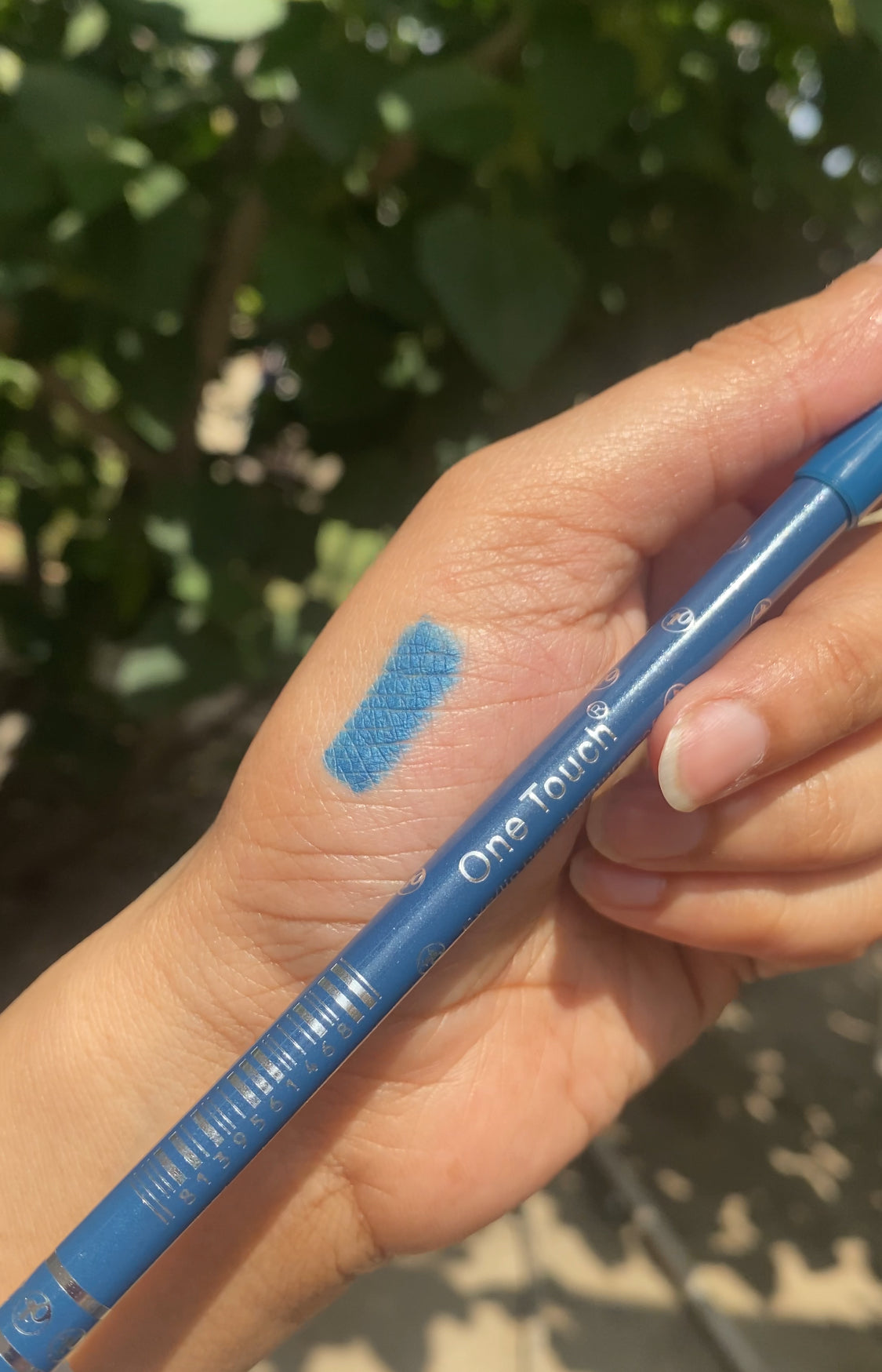 D BLUE ONE TOUCH EYELINER PENCIL