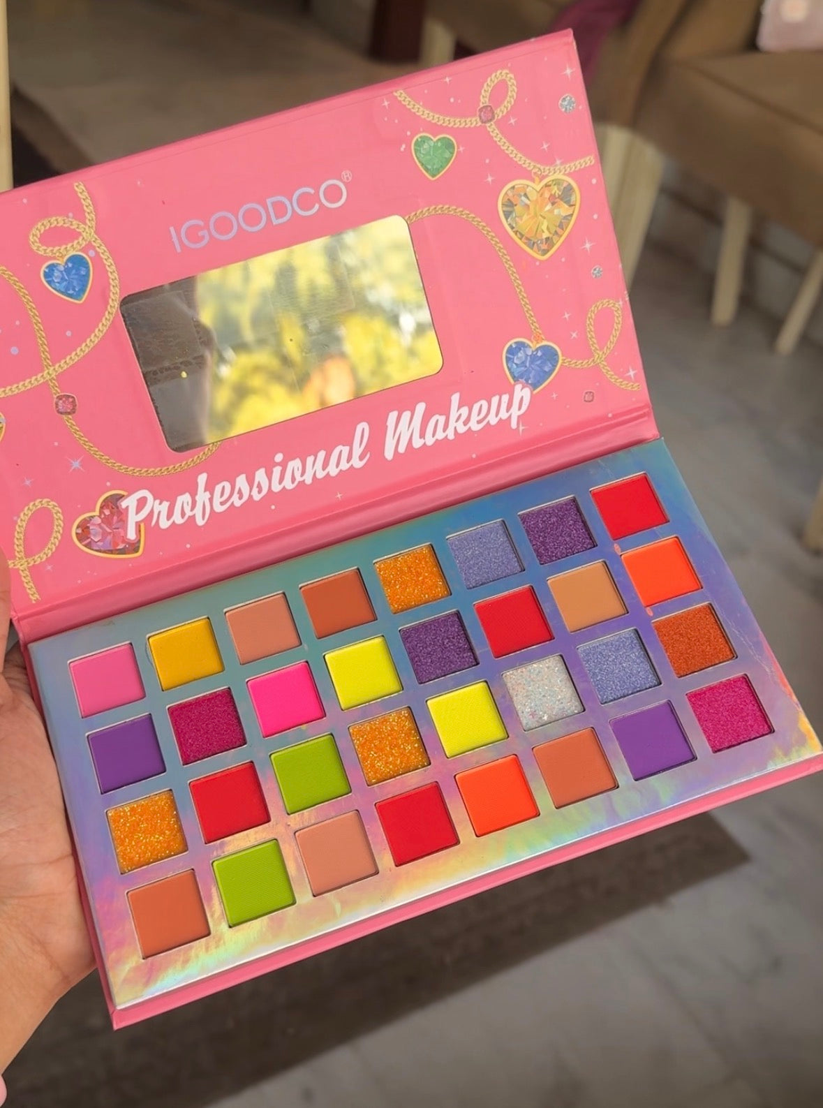 02 DAZZLE CHARM EYESHADOW PALETTE