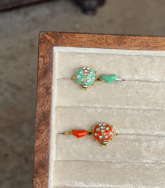 E297 LADY BUG RING SET