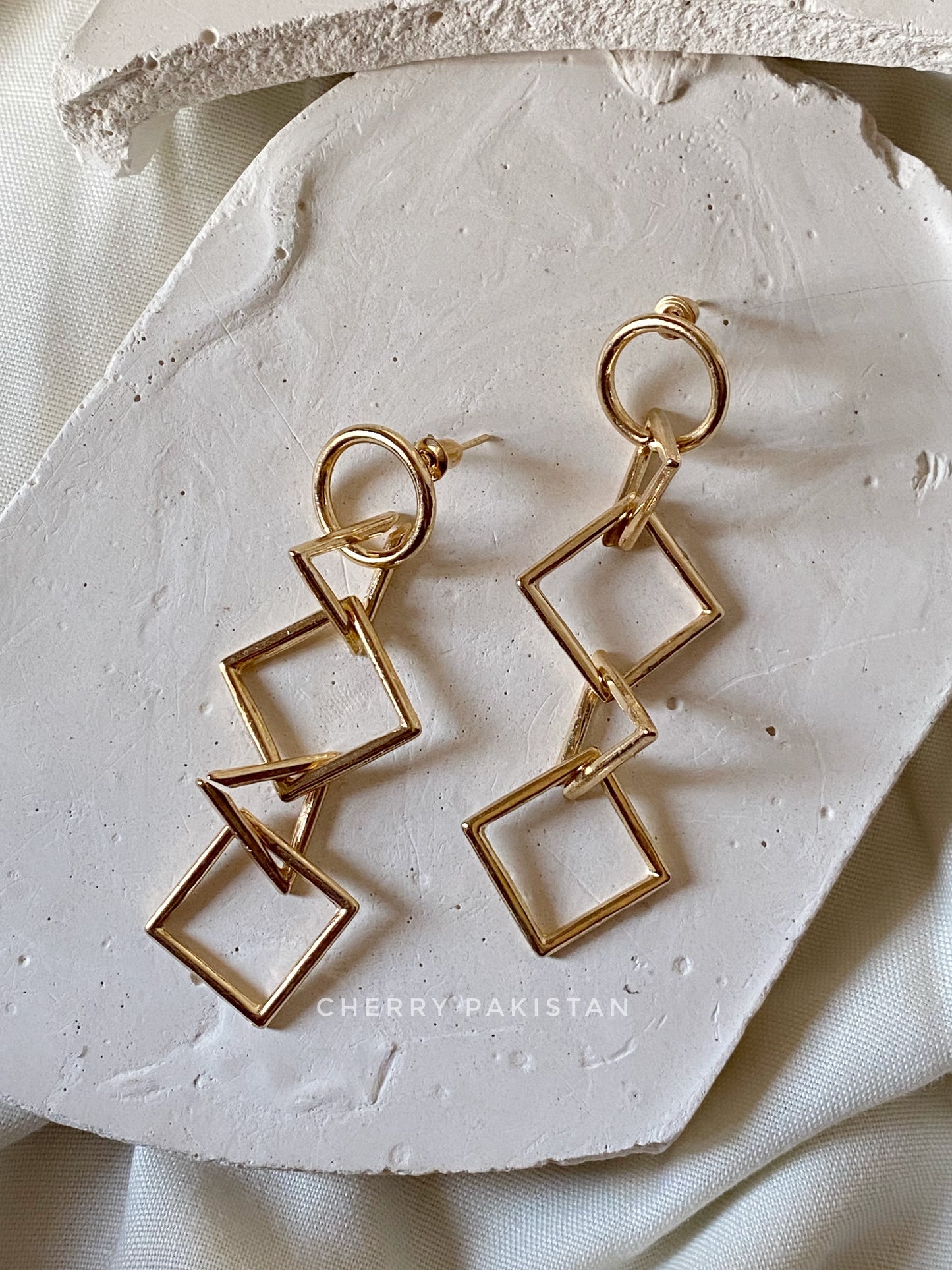 AA99 EARRINGS