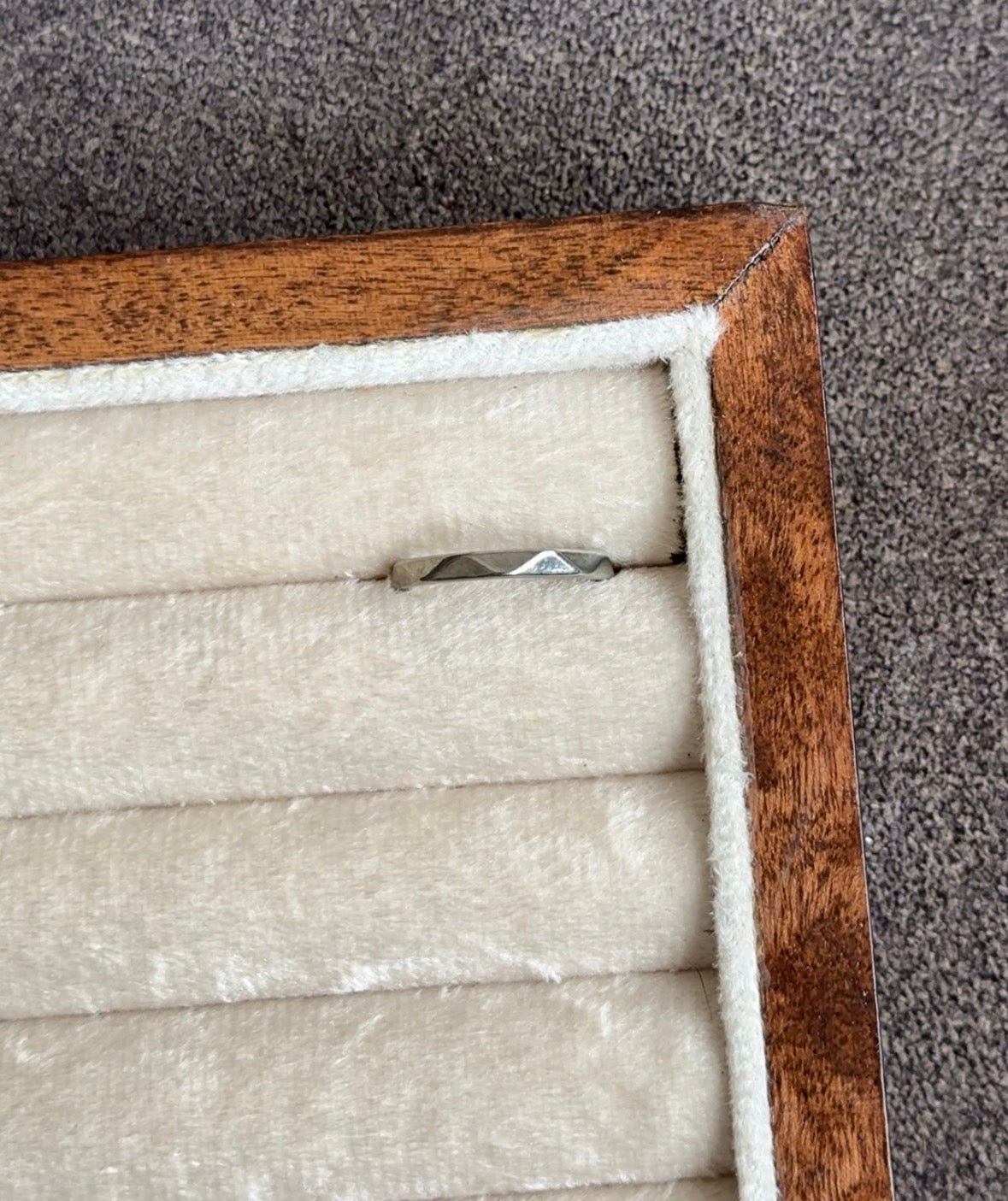 E216 RING