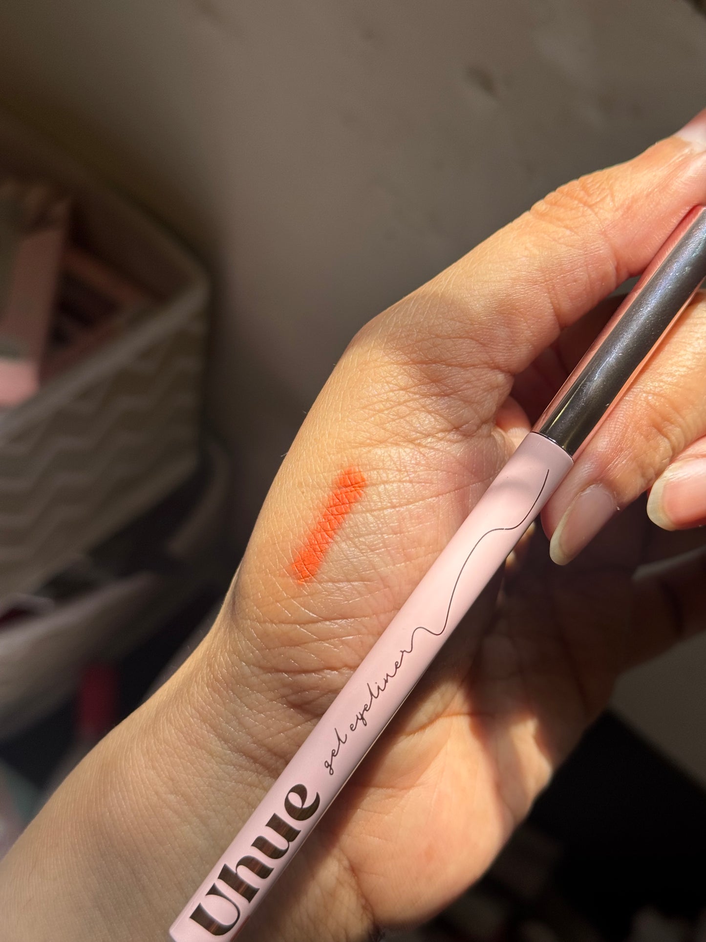 UHUE LIP LINER