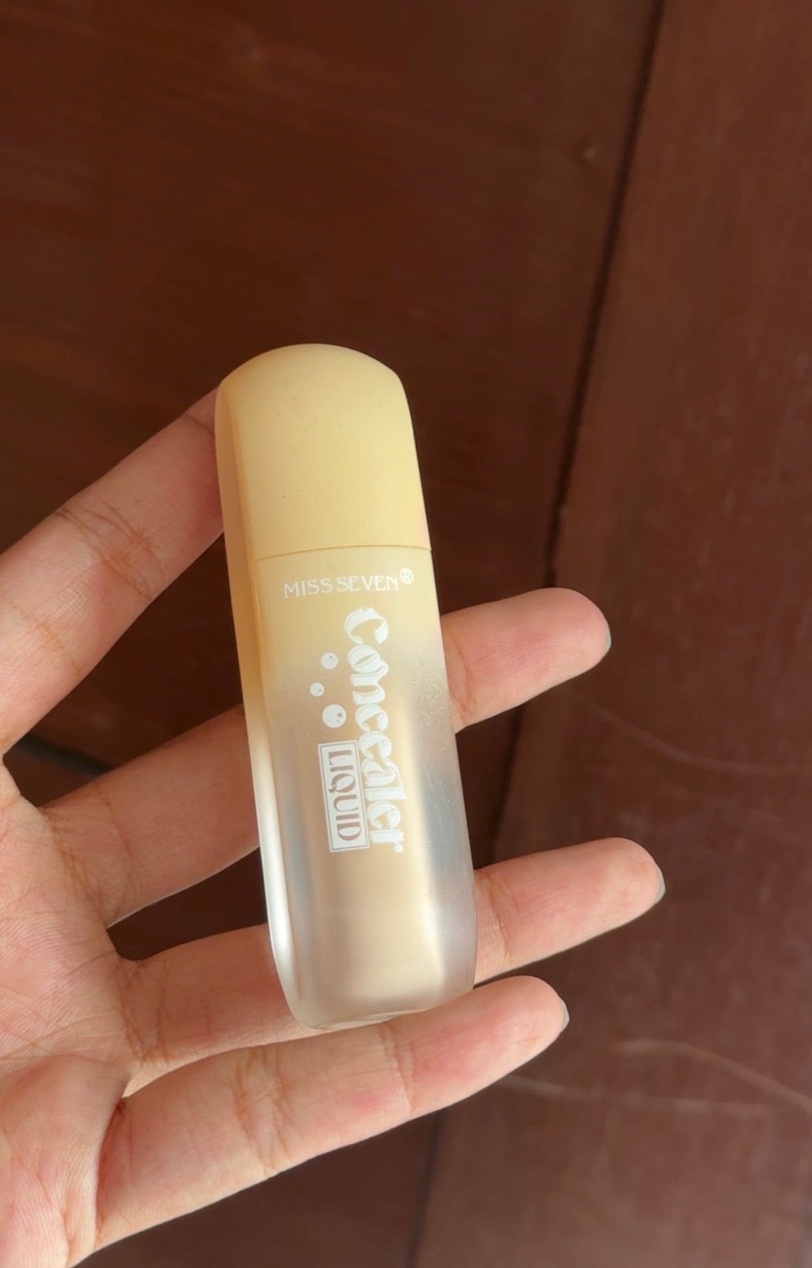 02 MISS SEVEN LIQUID CONCEALER