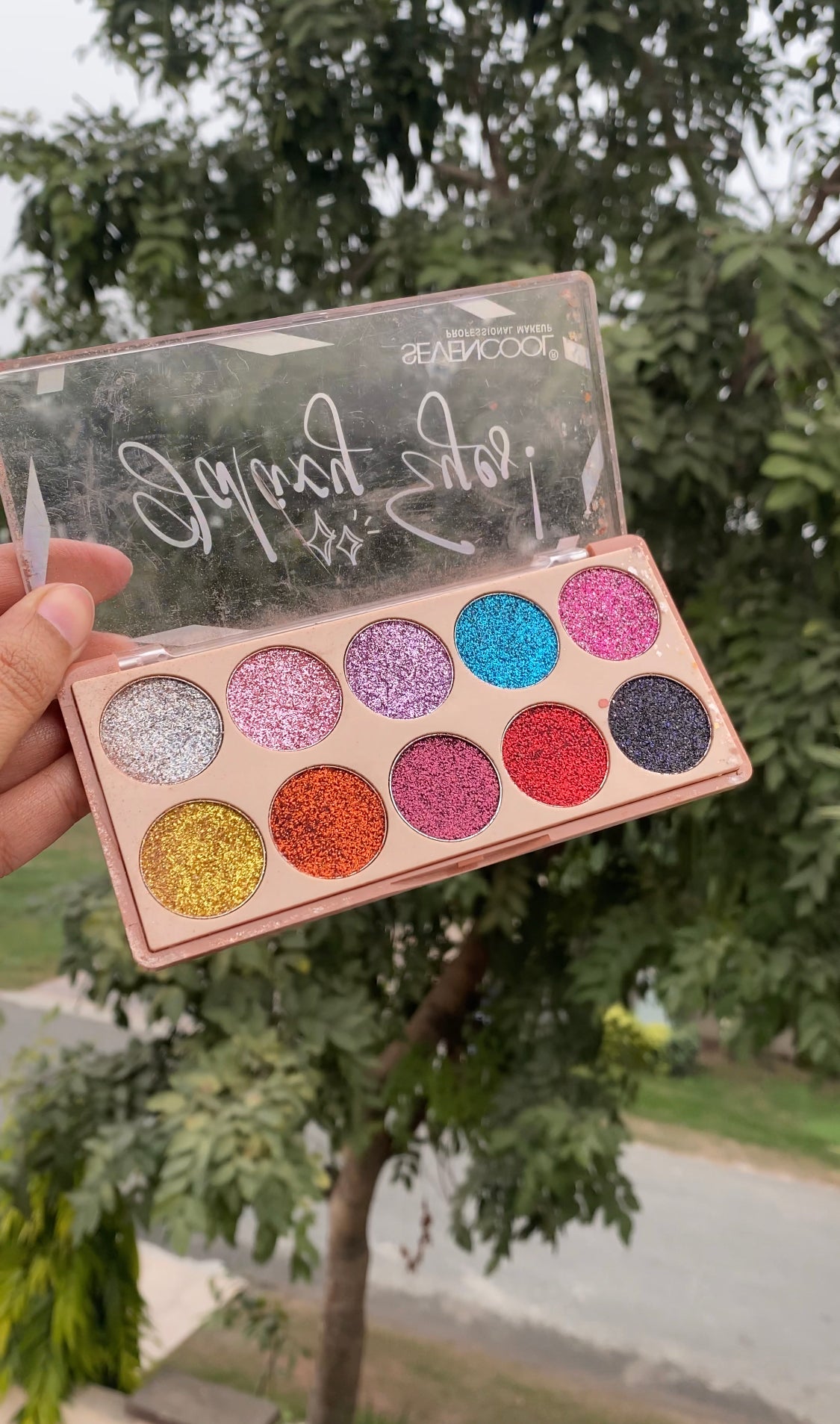 C10 SEVENCOOL SHIMMER EYESHADOW PALETTE