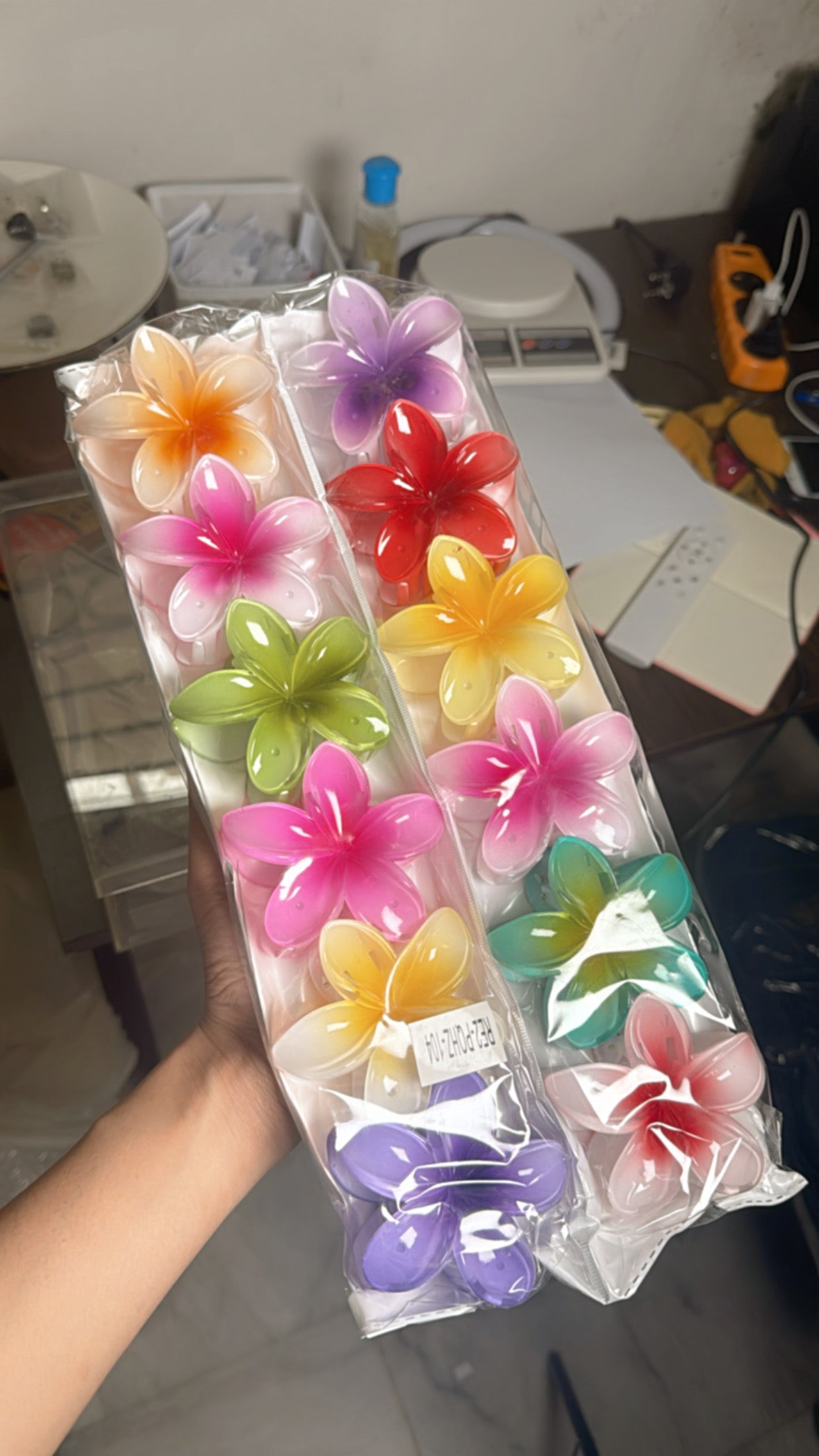 FLOWER HAIR CLIP