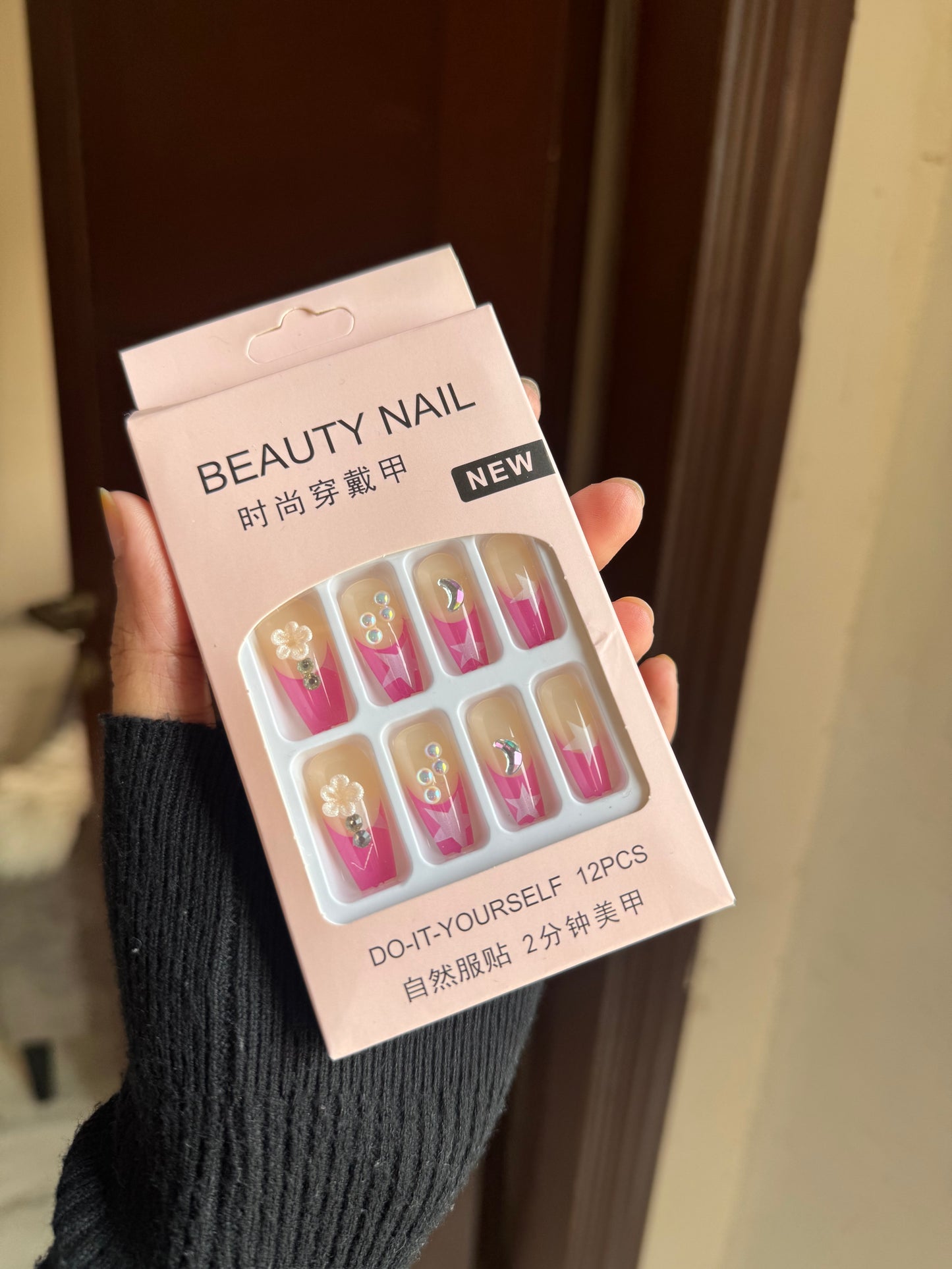 C24 NAIL SET WITH STICKER PACK (12 PIECES)