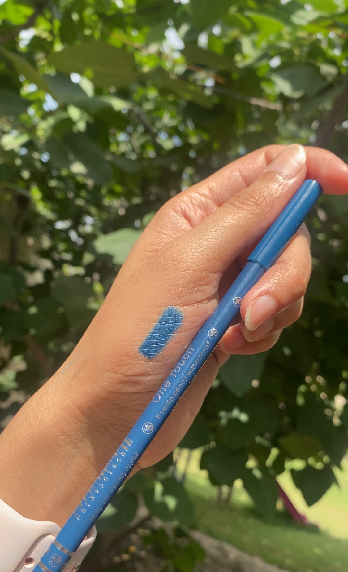 D BLUE ONE TOUCH EYELINER PENCIL