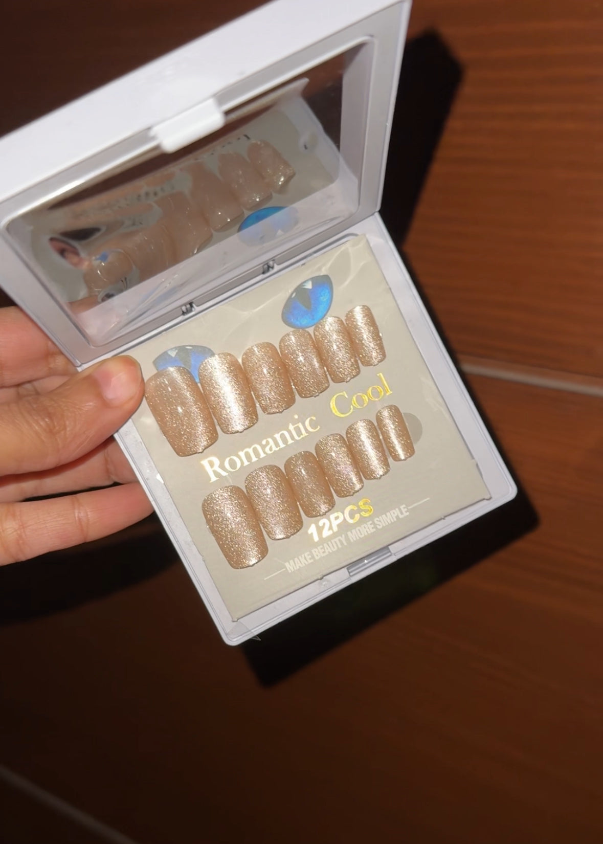 50 CAT EYE NAIL SET