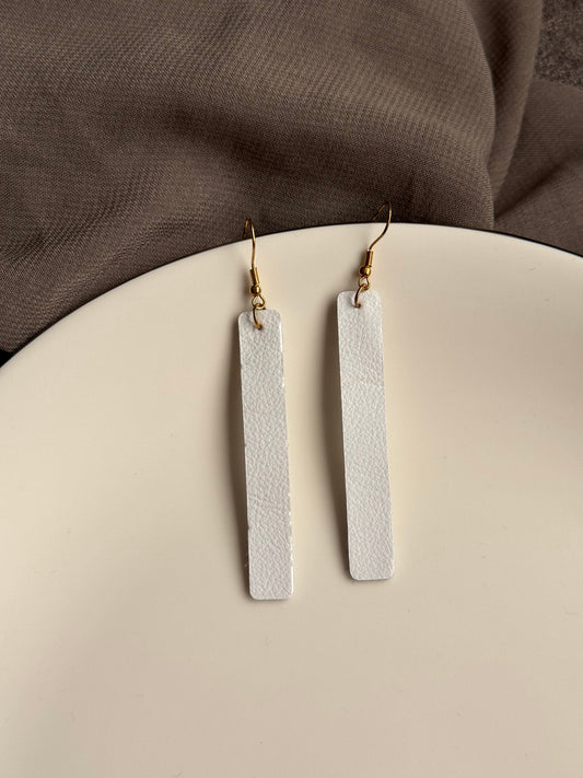 G131 LEATHER EARRINGS