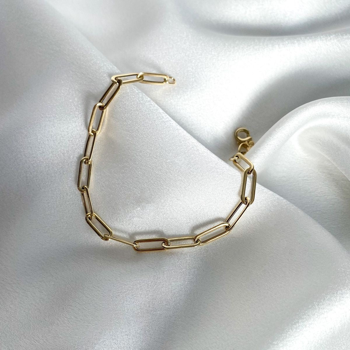 D104 BRACELET