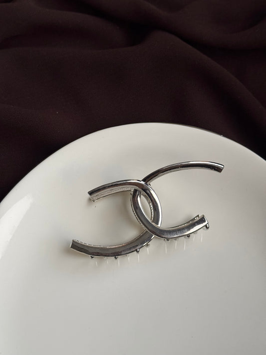 G109 METAL HAIR CLAW