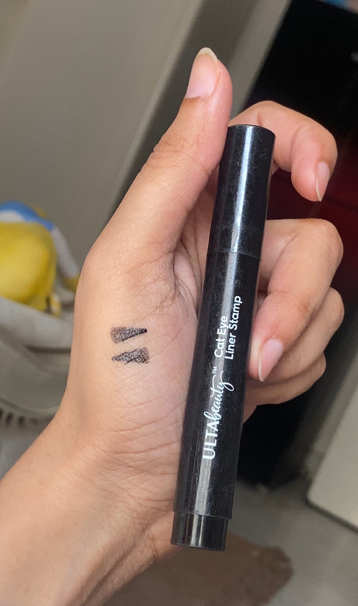 ULTA BEAUTY CAT EYE LINER STAMP