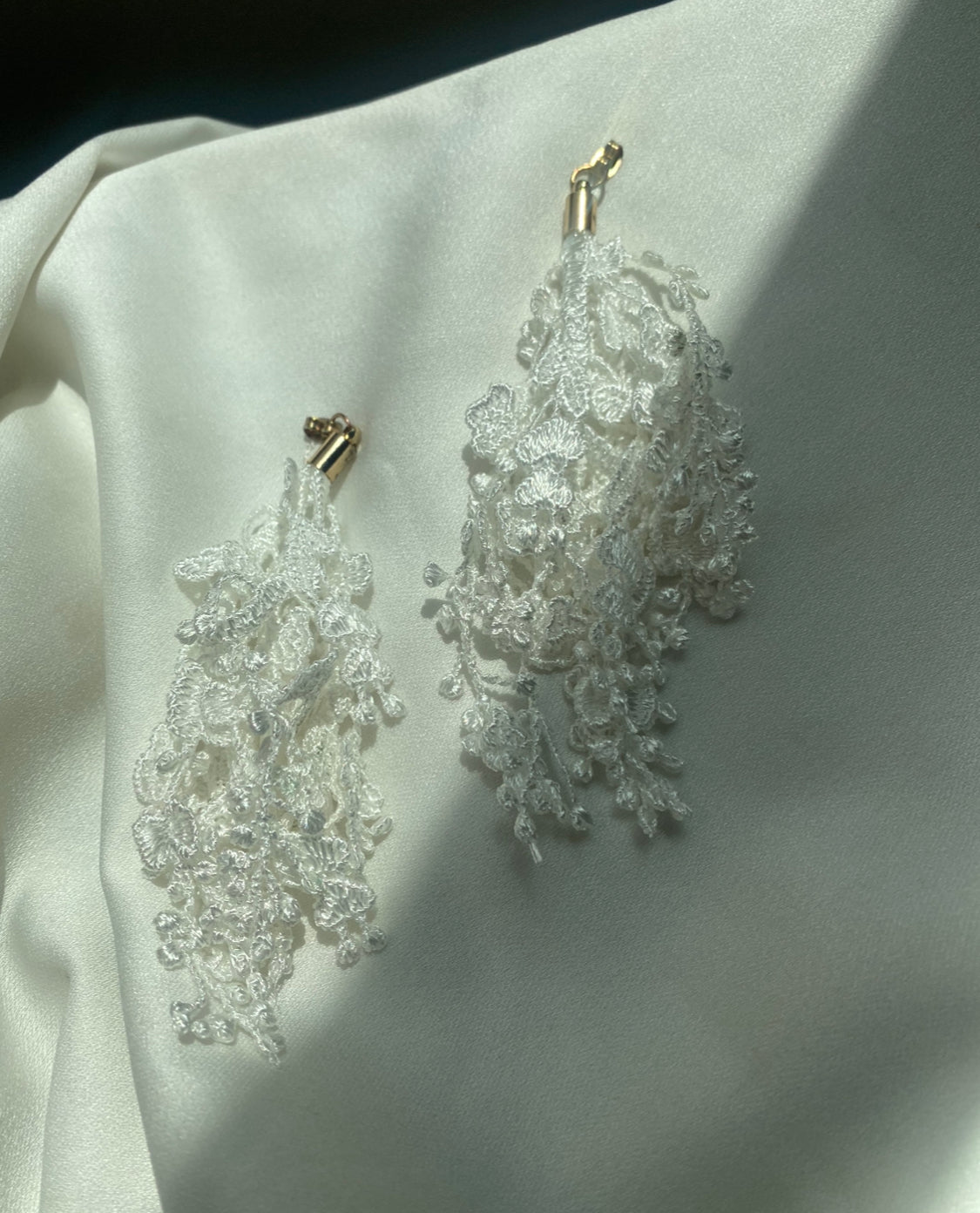 LACE STOPPER EARRINGS