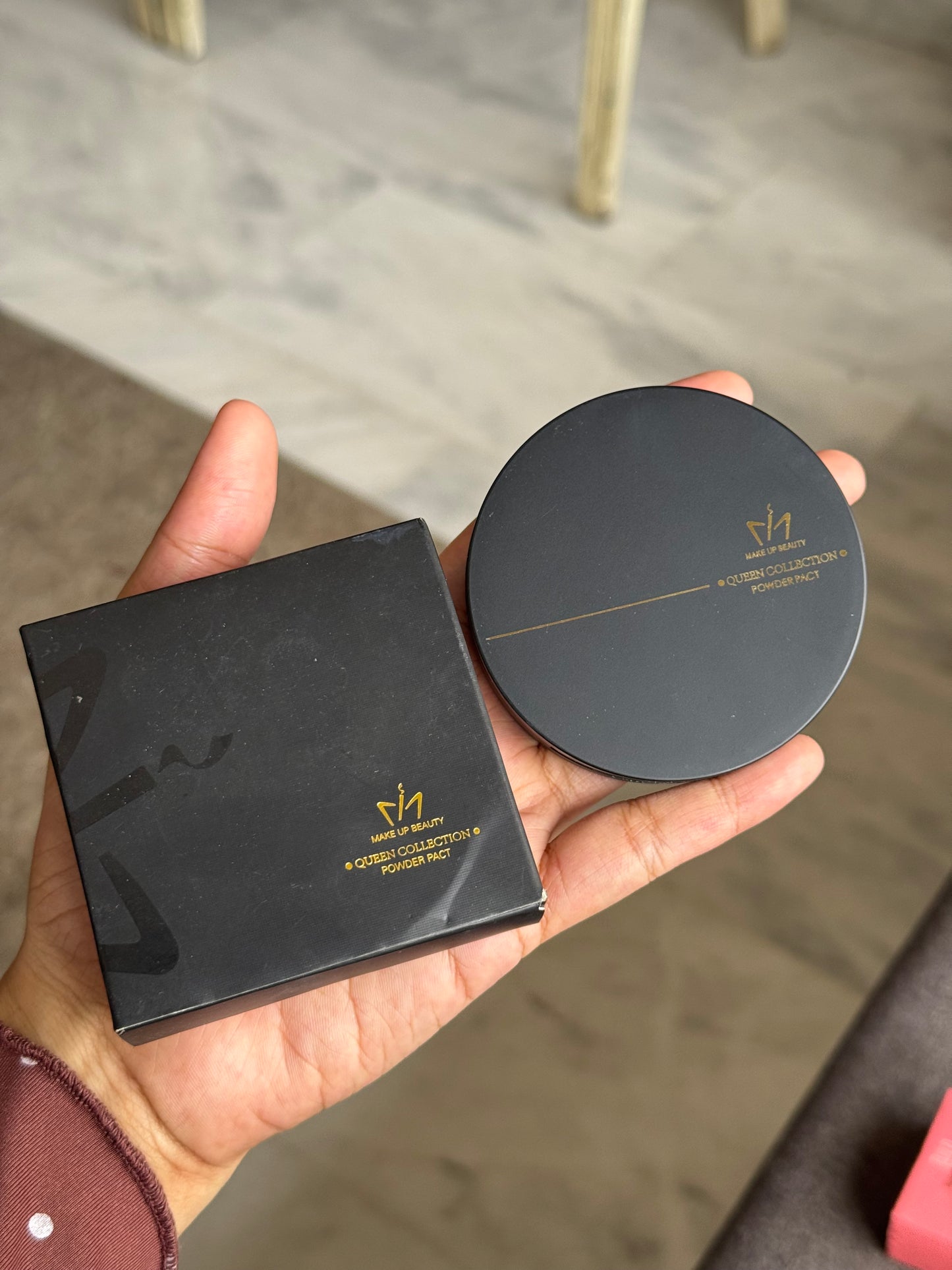 MAKEUP BEAUTY FACE POWDER IN WARM NUDE SHADE