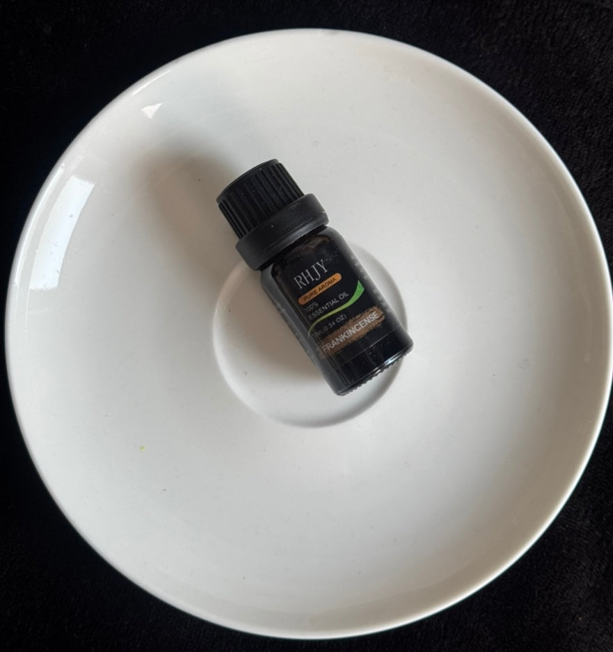 FRANKINCENSE ESSENTIAL OIL