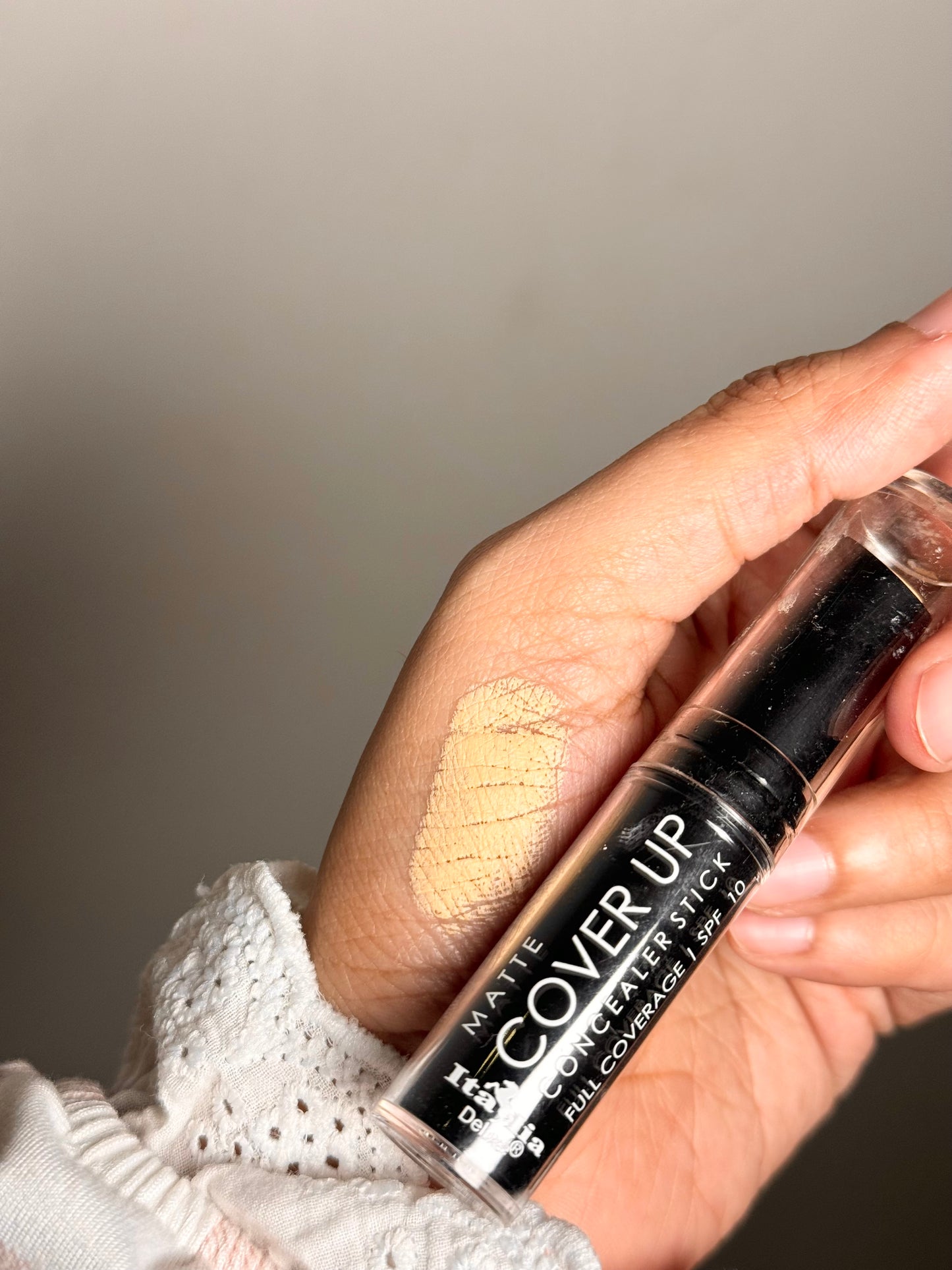 MATTE COVER UP CONCEALER IN EARLY FAIR SHADE