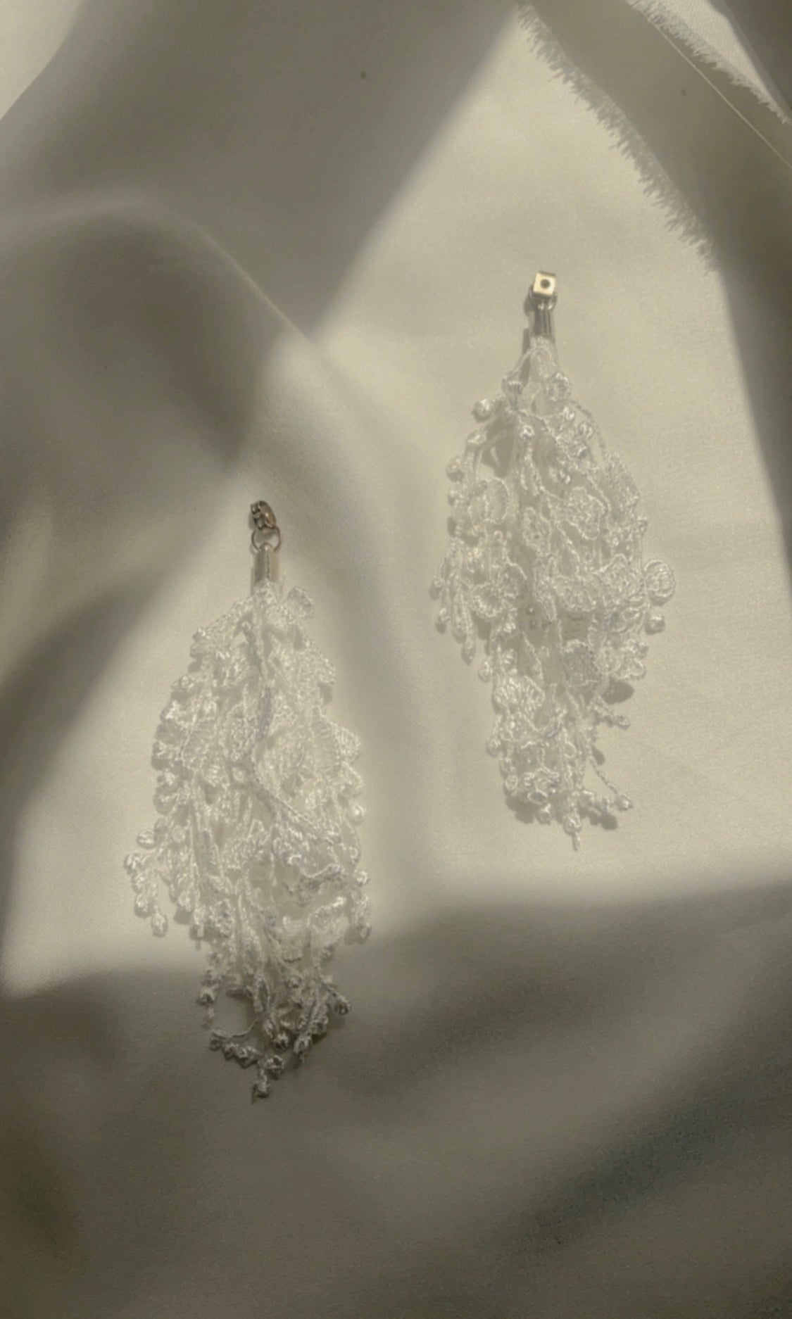 LACE STOPPER EARRINGS