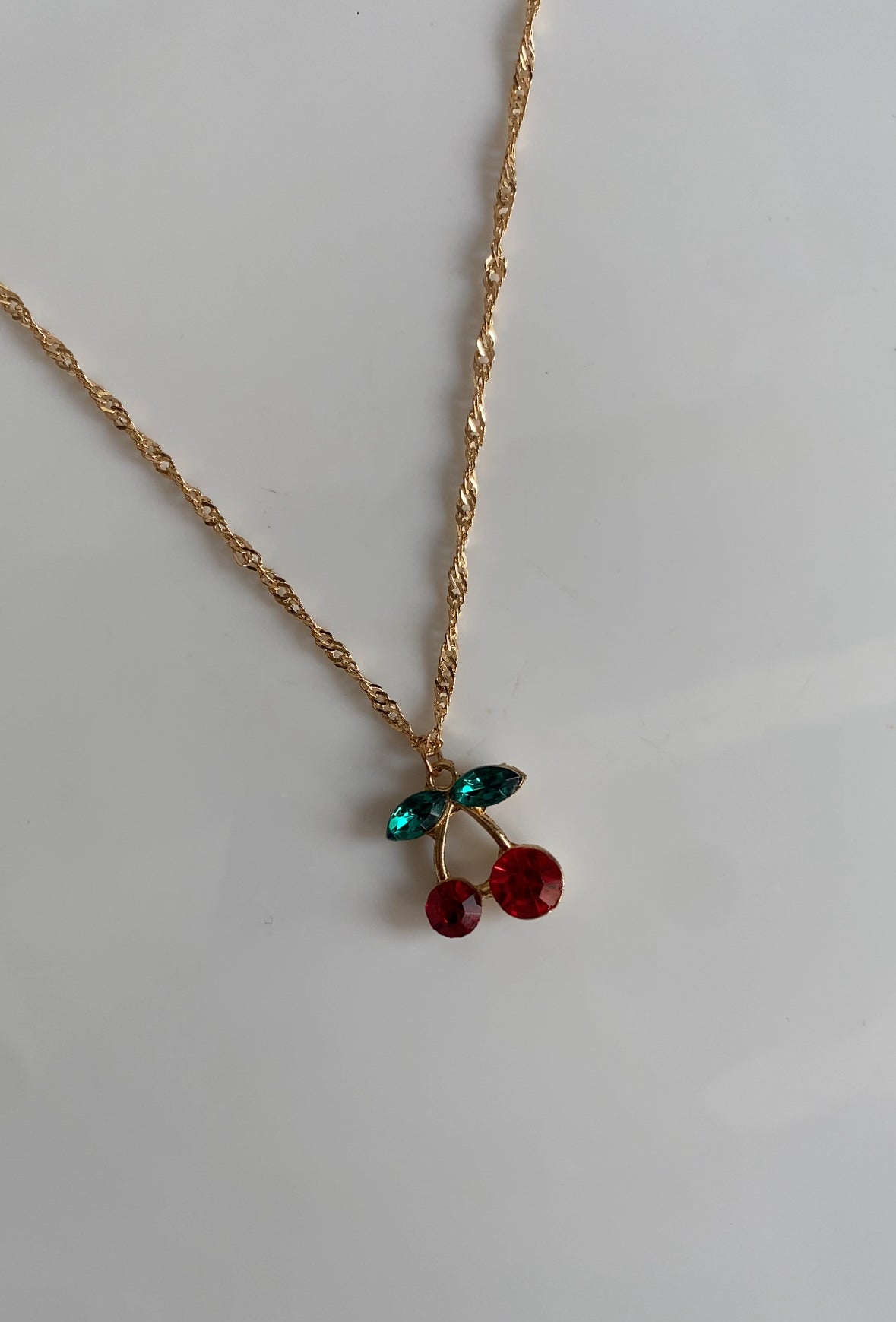 F31 RED CHERRY NECKLACE PENDANT