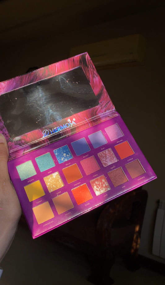 TEASE ME EYESHADOW PALETTE