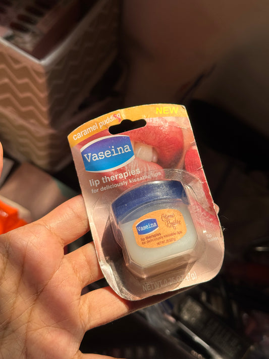 MINI LIP THERAPIES