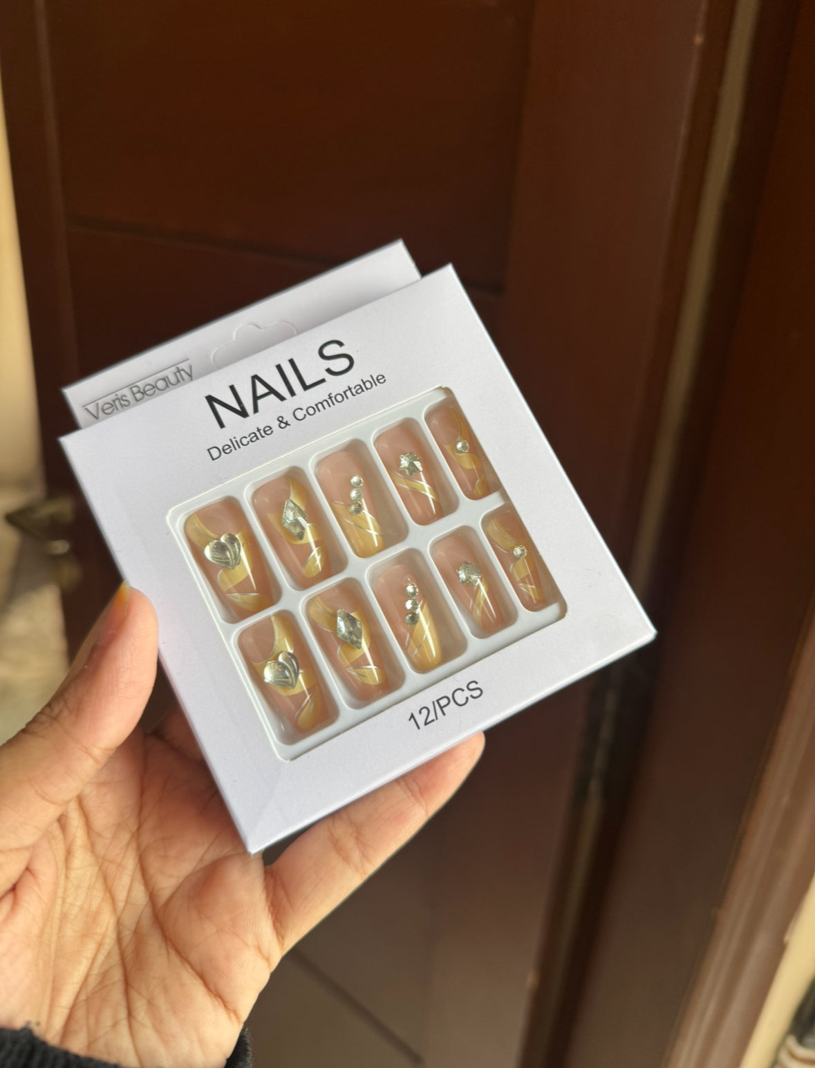 C4 NAIL SET WITH STICKER PACK (12 PIECES)