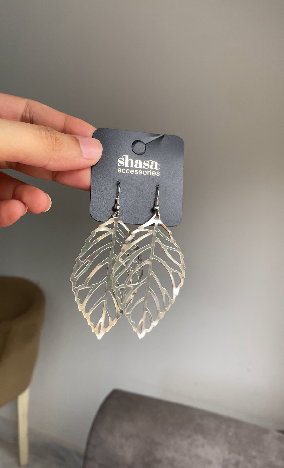 F13 LEAF EARRINGS