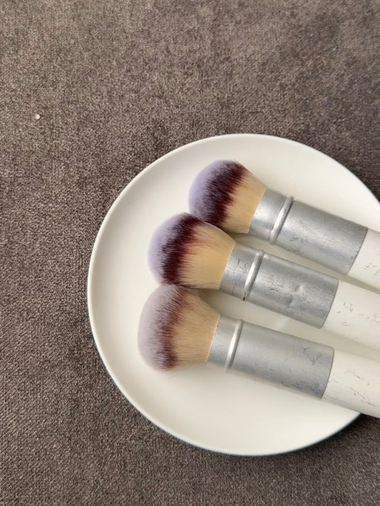 E16 BRUSH